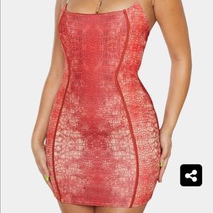 Size 8 never worn pretty little thing night dress